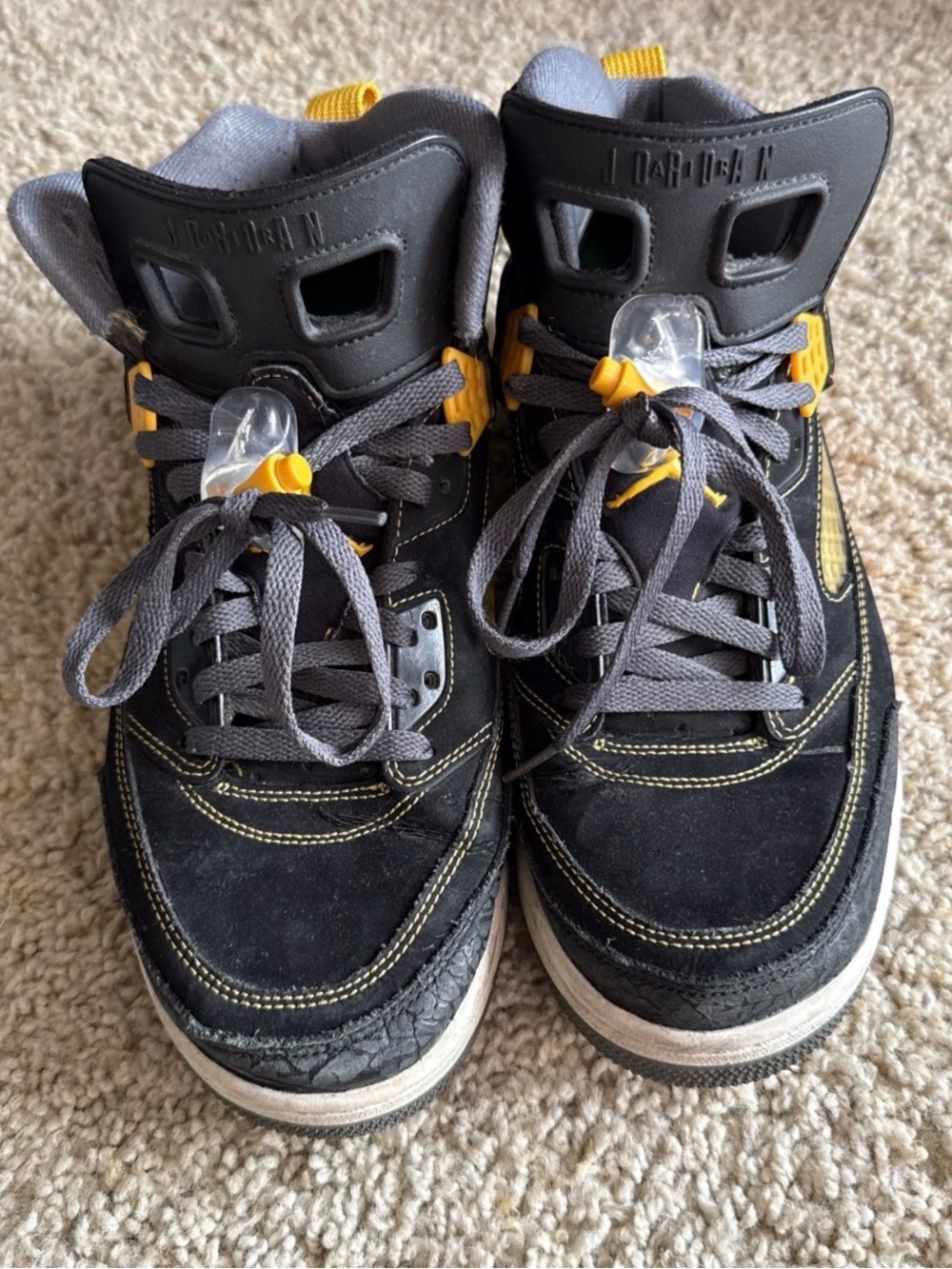 Size 10.5 - Air Jordan Spizike Black University Gold